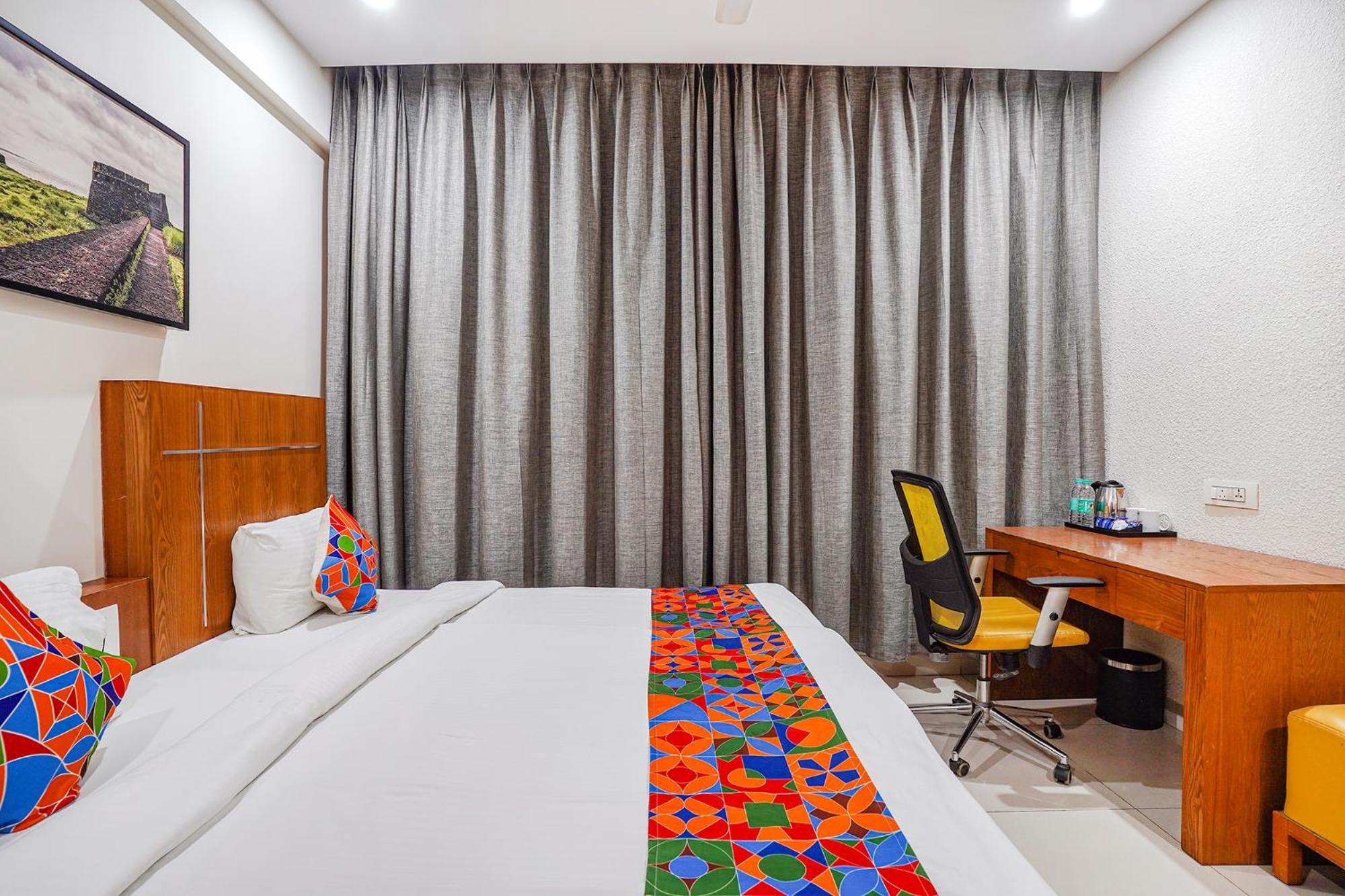Fabhotel Northern Suites - Kundalahalli Main Road Bangalore Exterior photo